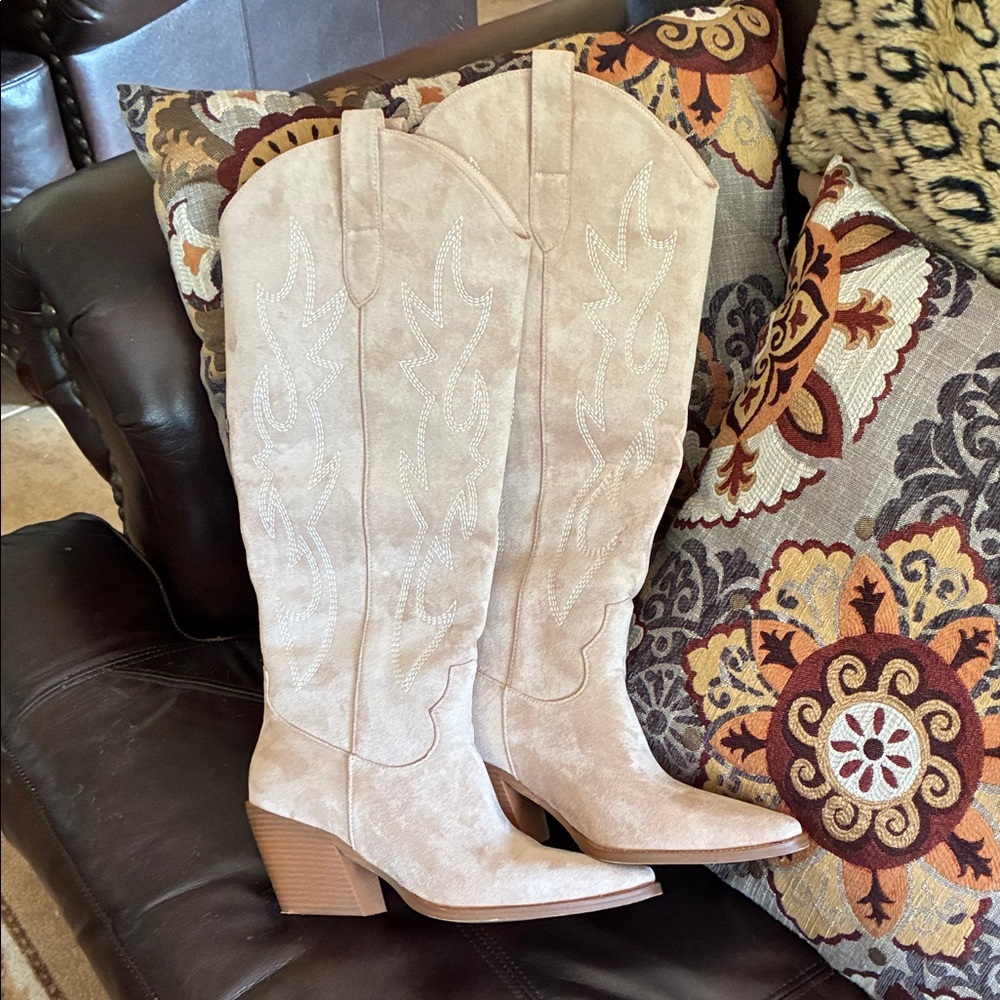 Beige Western 3” Heel Boots-adorable, comfortable, great price. Win win win.